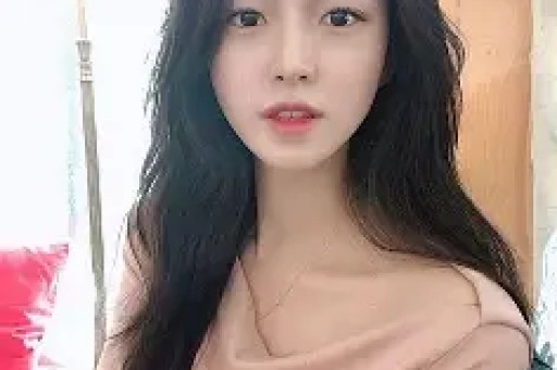 女明星大瓜离过婚有固定情人还约会小鲜肉王菲那英张雨绮躺枪